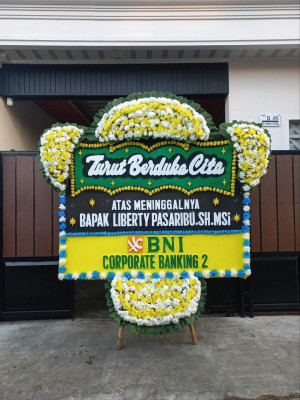 Papan Bunga Duka di Nusu