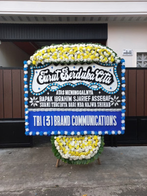 Papan Bunga Duka di Nusu